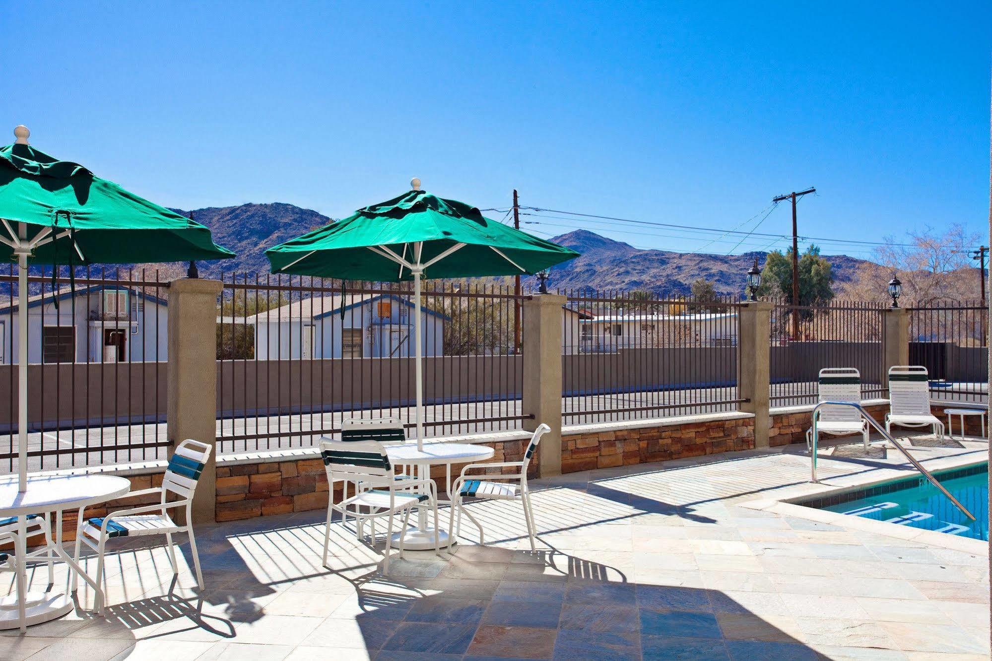 Holiday Inn Express Hotel & Suites Twentynine Palms By Ihg Restaurant photo